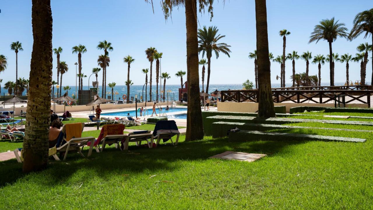 Aloha Apartamentos - Primera Linea De Playa - Vista Al Mar Бенальмадена Екстер'єр фото