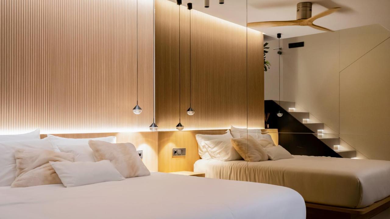 Aloha Apartamentos - Primera Linea De Playa - Vista Al Mar Бенальмадена Екстер'єр фото